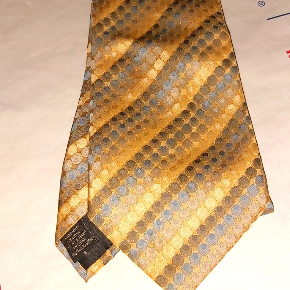 VAN HEUSEN MENS SILK TIE